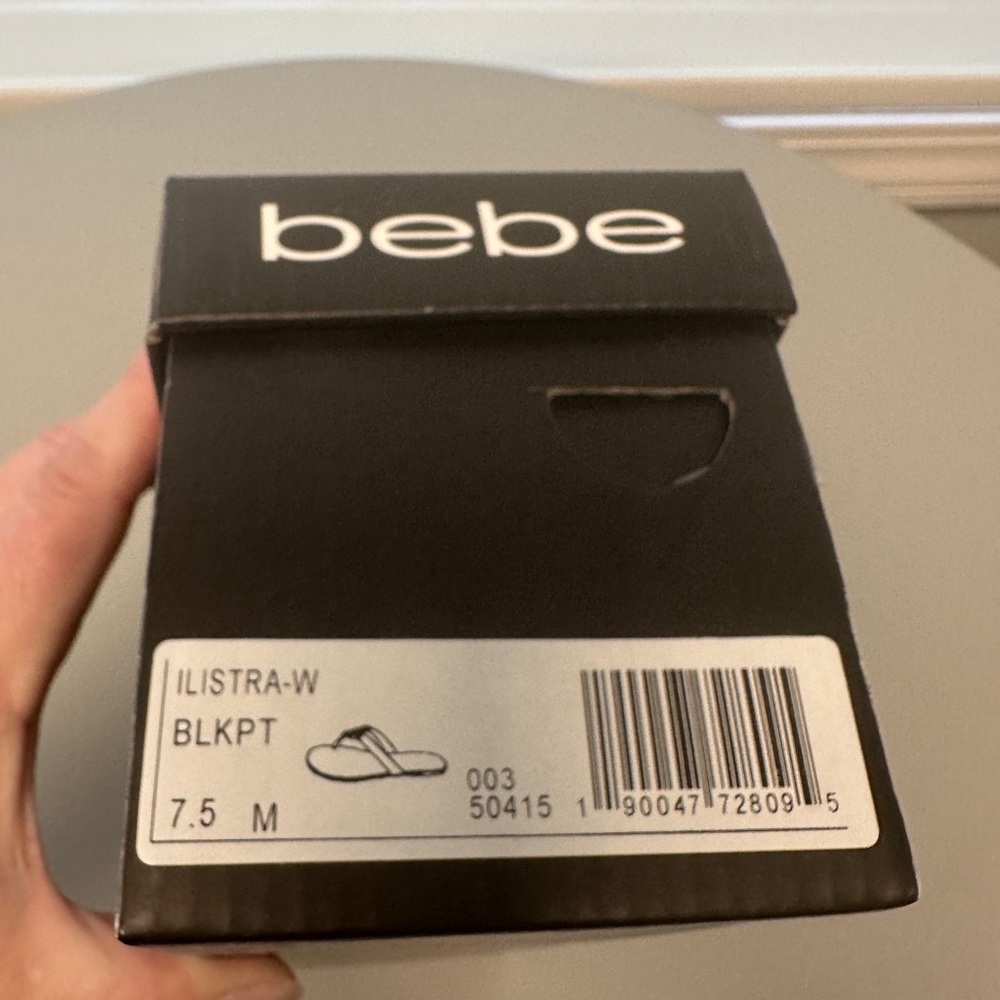 bebe Black Patent Flip Flop Sandals with Gold Trim - Picture 3 of 3